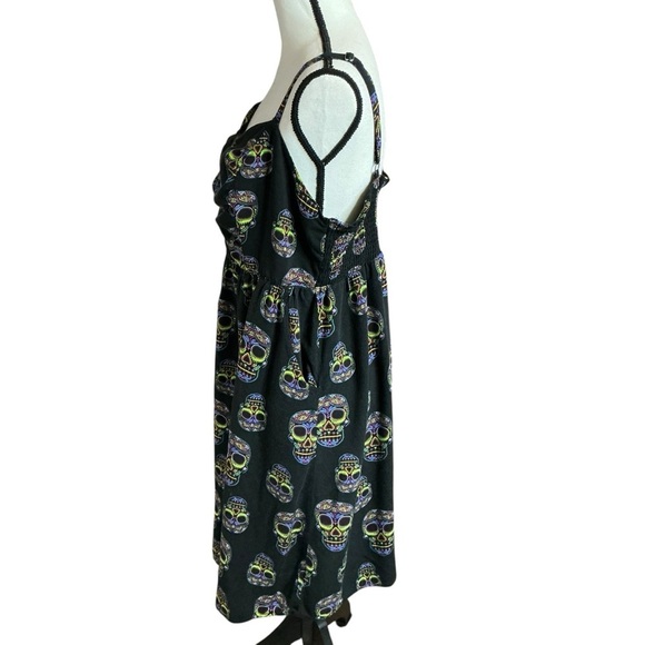 Torrid Black Skull Print Midi Dress Bowfront Challis Sundress Side Pockets Sz 2X - Picture 9 of 16
